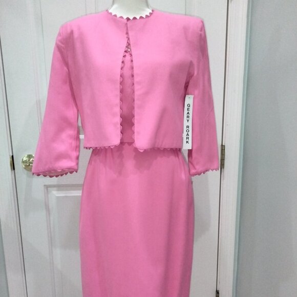 Classic Sheath Dress and Matching Jacket by Designer Geary Roark, Size 8 - Picture 1 of 16